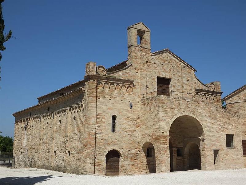 Basilica Imperiale Santa Croce al Chienti